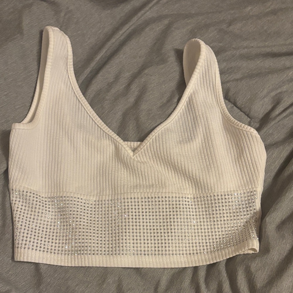 SHEIN Cream Ribbed Crop Top with Silver Accents